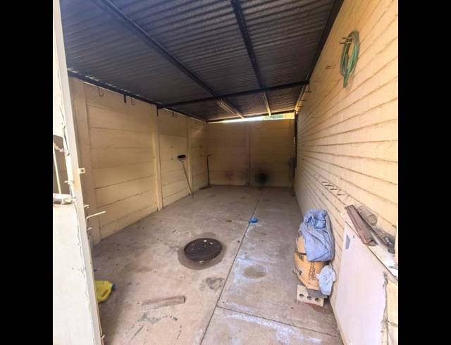 3 BEDROOM HOUSE FOR SALE IN GREENHILLS